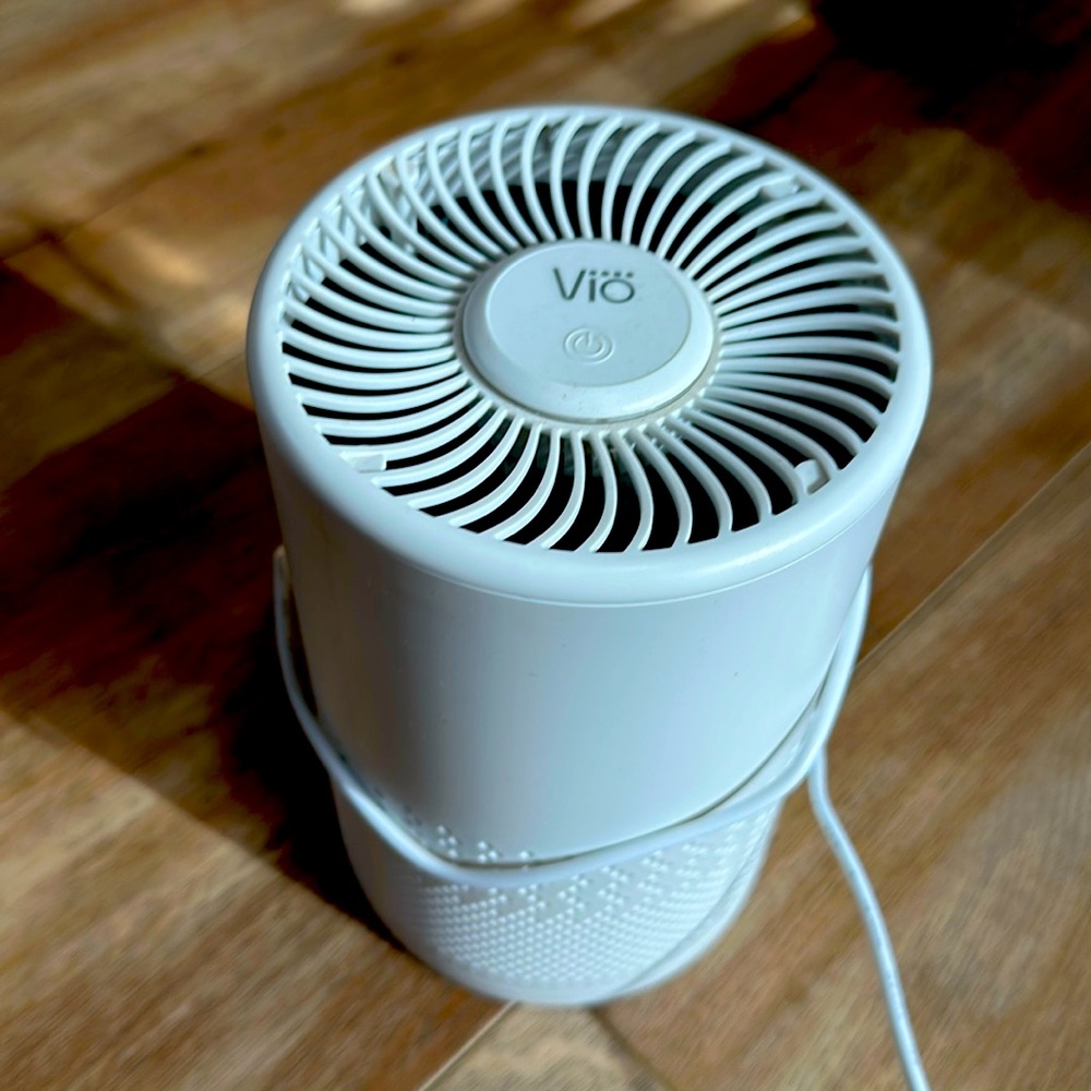 Mini air purifier